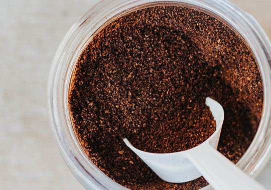 AT-recycling-kaffeesatz-garten