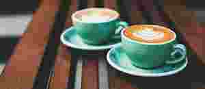 Abbildung von zwei Kaffeetassen